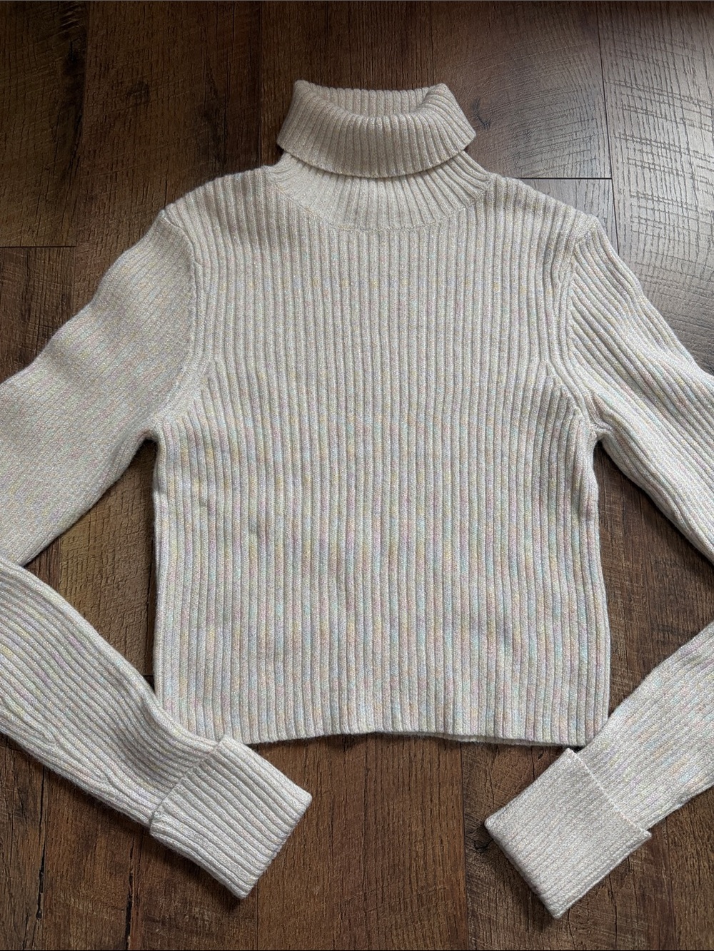 Ribbed Cropped Turtleneck Sweater - Cream